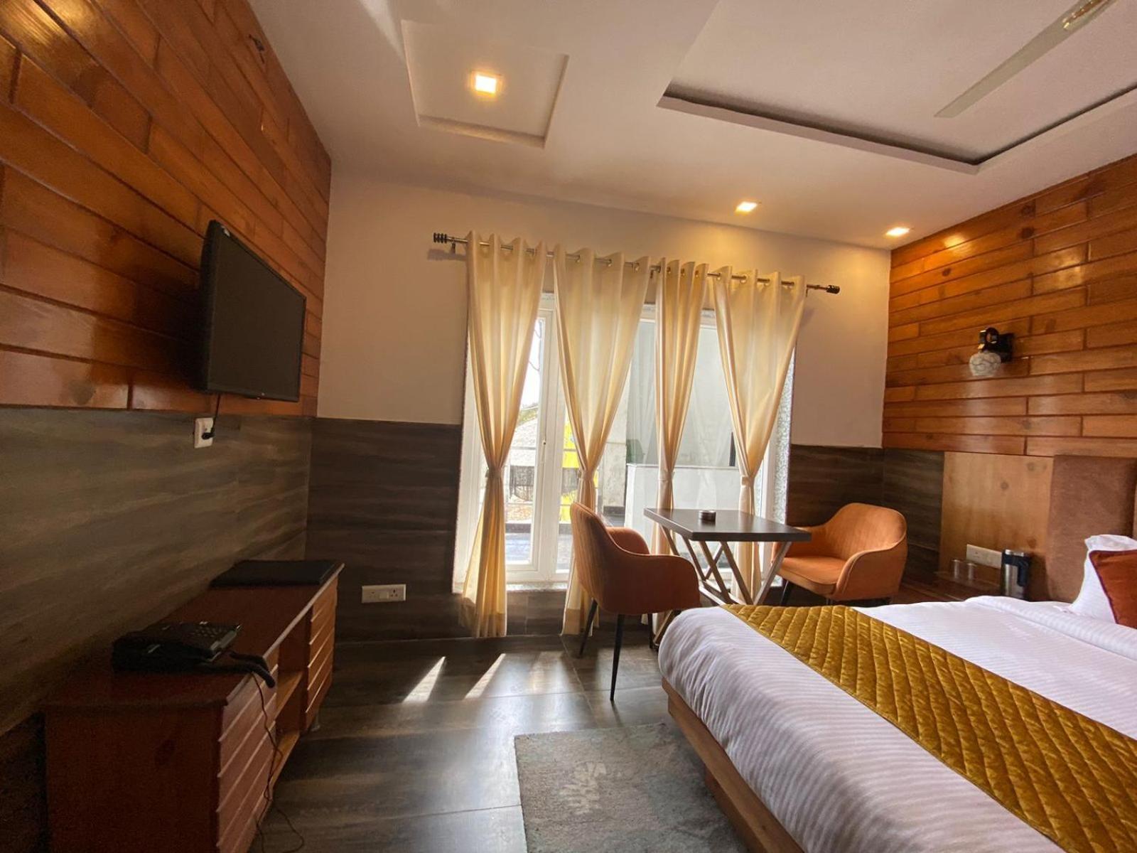 The Aesthetic Hotel & Restaurant Bhimtal Ngoại thất bức ảnh