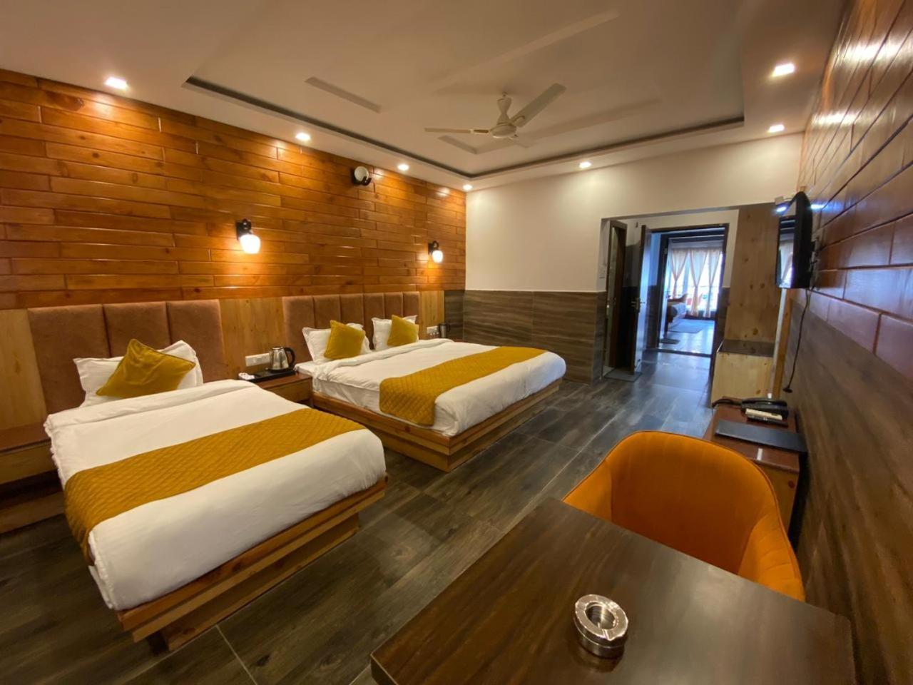 The Aesthetic Hotel & Restaurant Bhimtal Ngoại thất bức ảnh