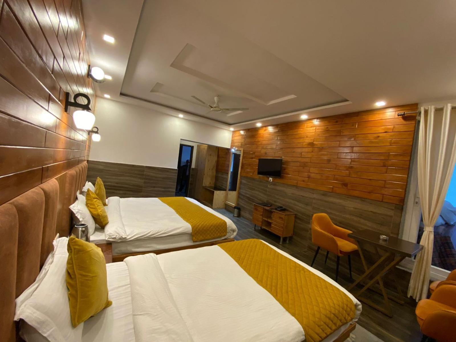 The Aesthetic Hotel & Restaurant Bhimtal Ngoại thất bức ảnh