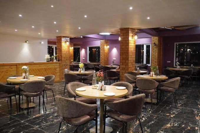 The Aesthetic Hotel & Restaurant Bhimtal Ngoại thất bức ảnh